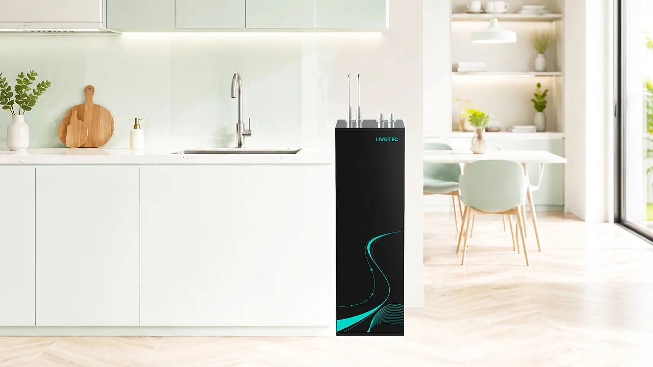 Phối cảnh máy lọc nước RO Livotec 618 trong không gian bếp hiện đại